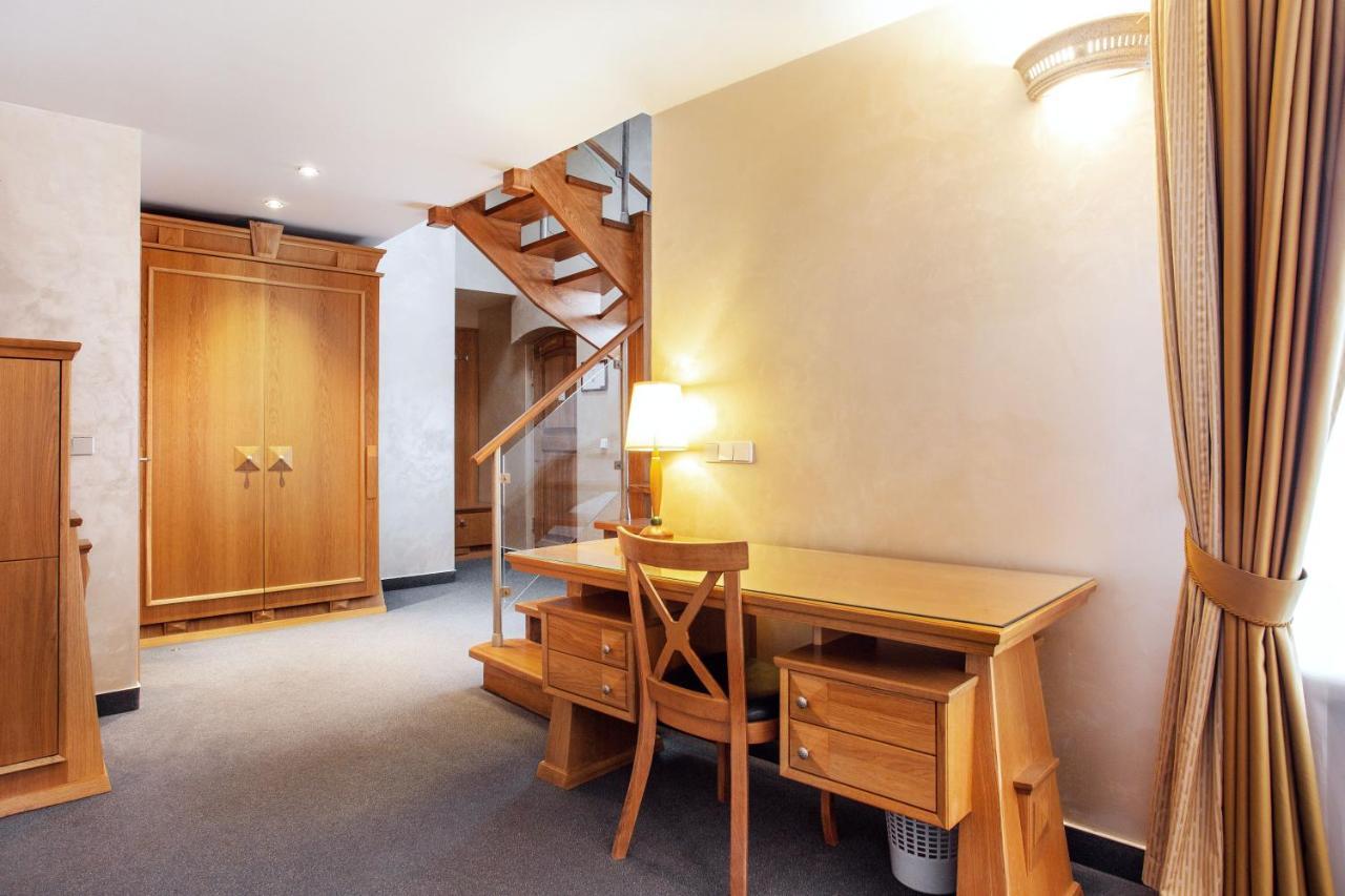 Atrium Suites Wilna Exterior foto