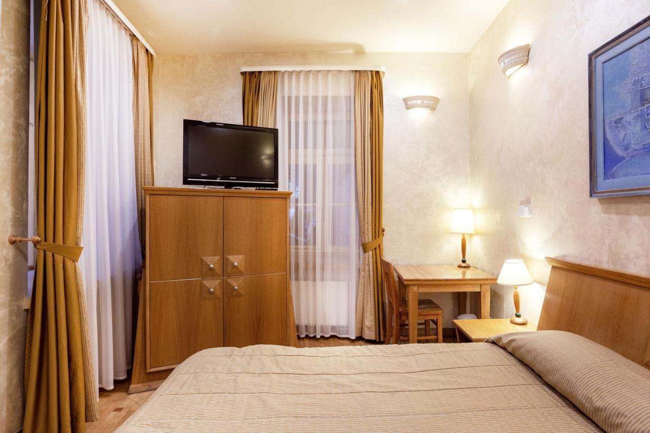 Atrium Suites Wilna Exterior foto